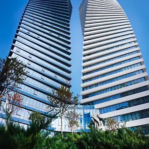 فندق Pullman Axis Towers, تبليسي